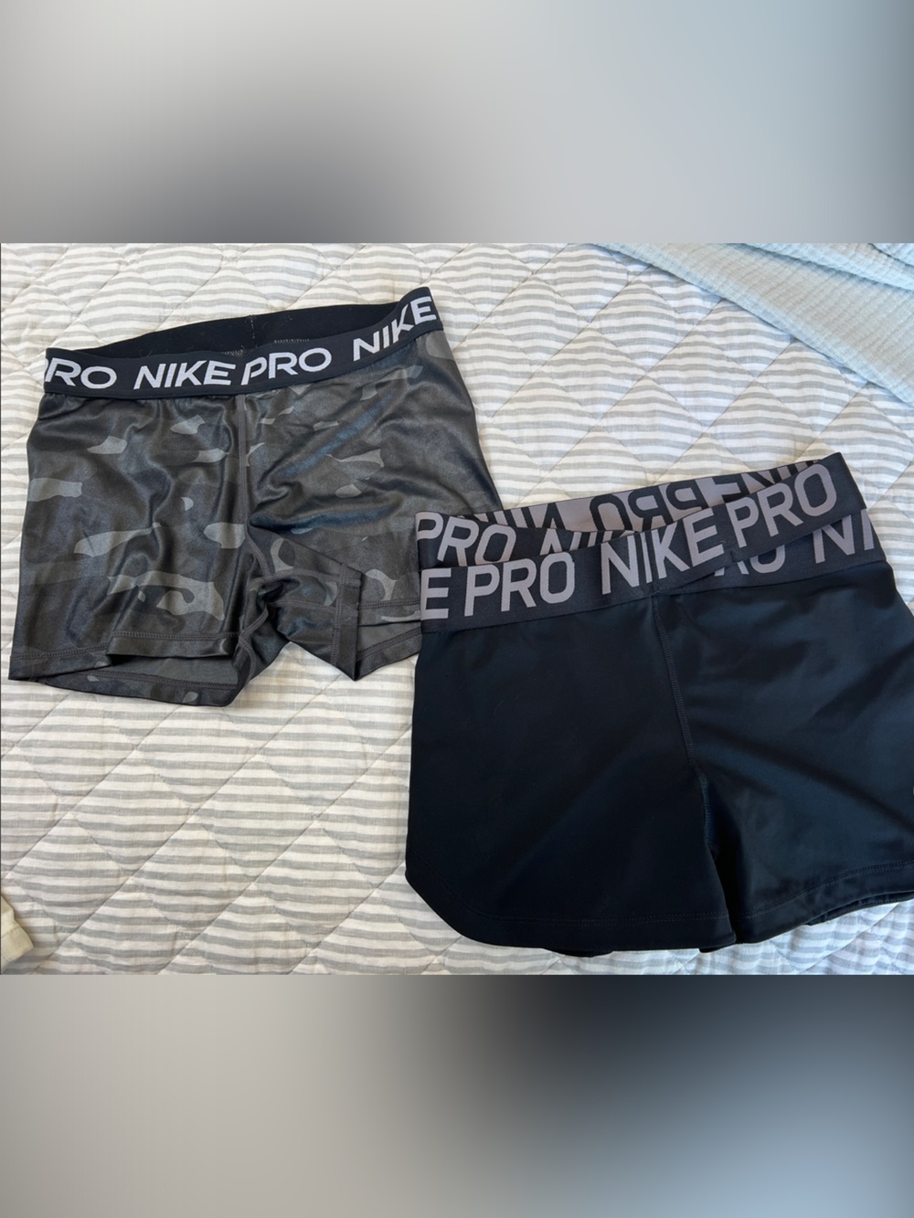 Nike Women's Pro Black & Gray Camo Athletic Shorts Set